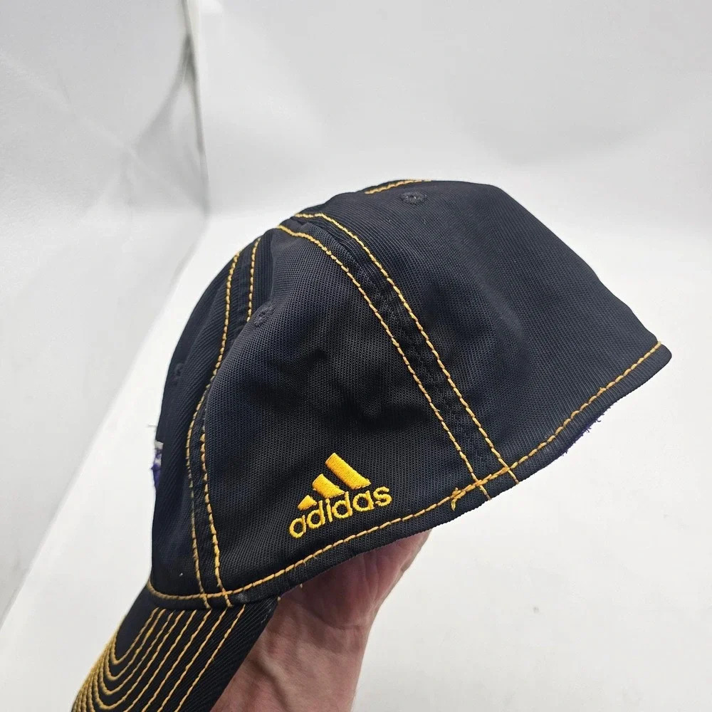 Los Angeles Lakers Hat Cap Fitted Mens XL Black Gold NBA Basketball Adidas